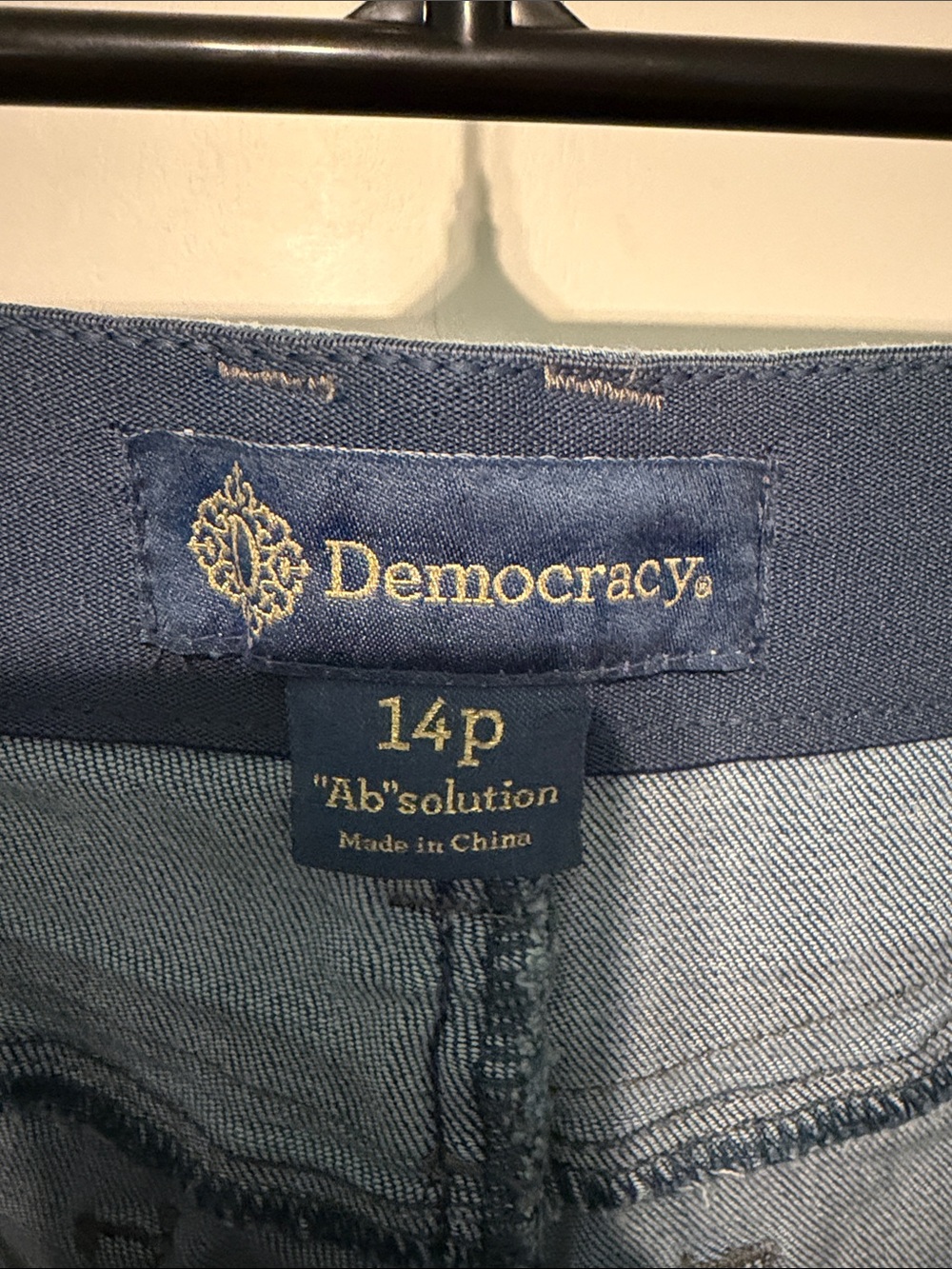 Democracy Ab Solution Light Blue Slim Straight High-Rise Jeans Size 14 Petite - Picture 3 of 8